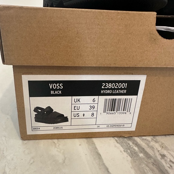 NWT Dr.Martens Voss Platform Sandal Black Hyrdo Leather Size 8 - Picture 6 of 6